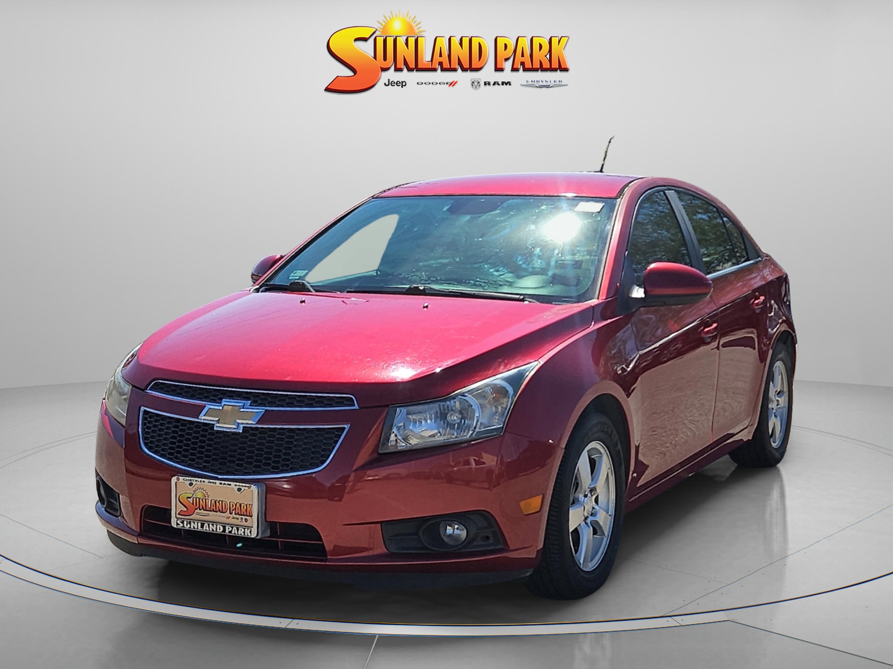 2014 Chevrolet Cruze photo 2