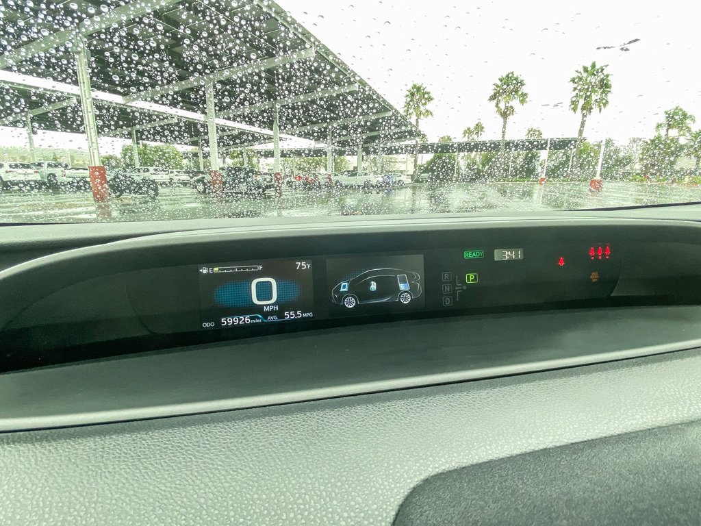 2022 Toyota Prius L photo 20