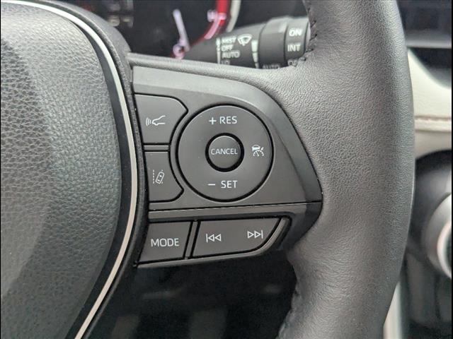 2023 Toyota RAV4 XLE Premium photo 18