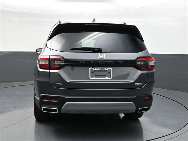 2025 Honda Pilot Touring photo 4