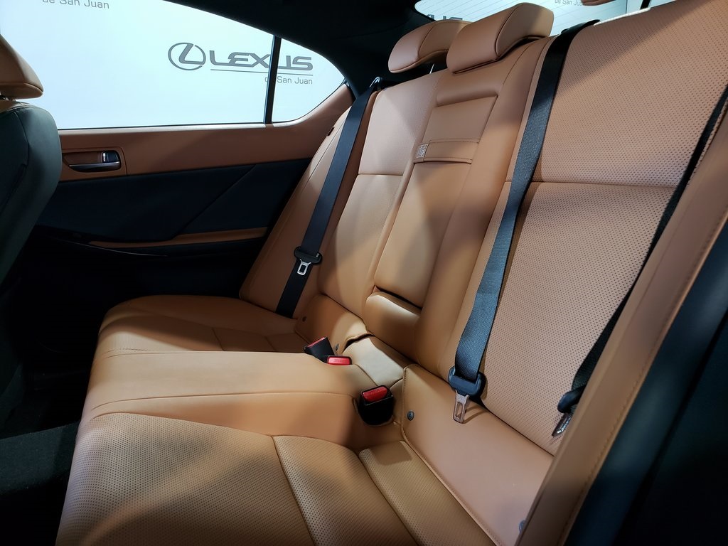 2025 Lexus IS 300 photo 26
