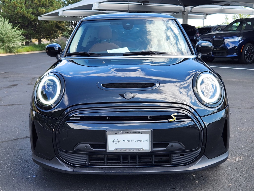 2024 Mini Cooper 2 Door Hardtop SE photo 4