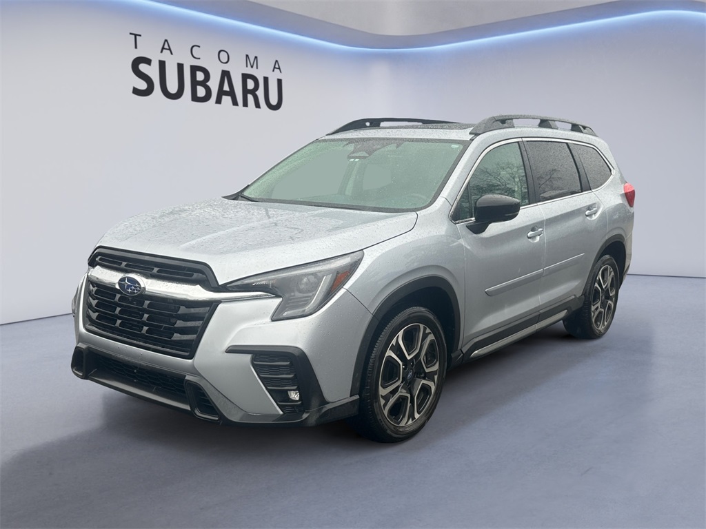 2024 Subaru Ascent Limited's photo