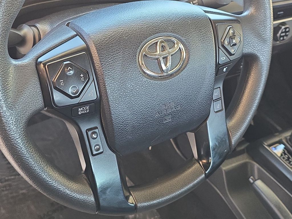 2018 Toyota Tacoma SR photo 10