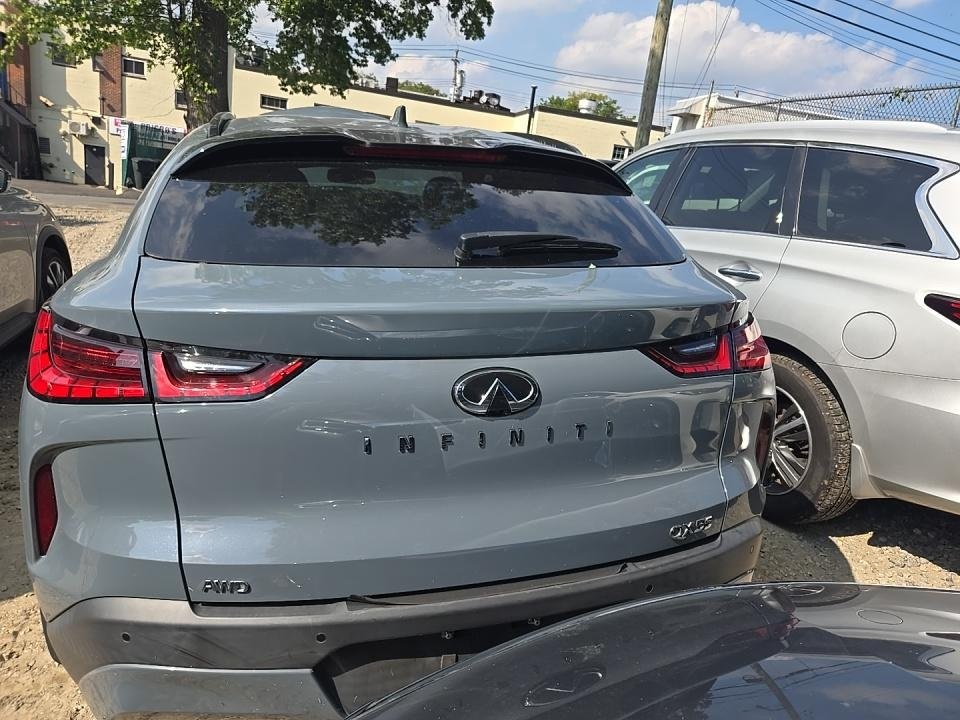 2022 Infiniti QX55 Luxe photo 3