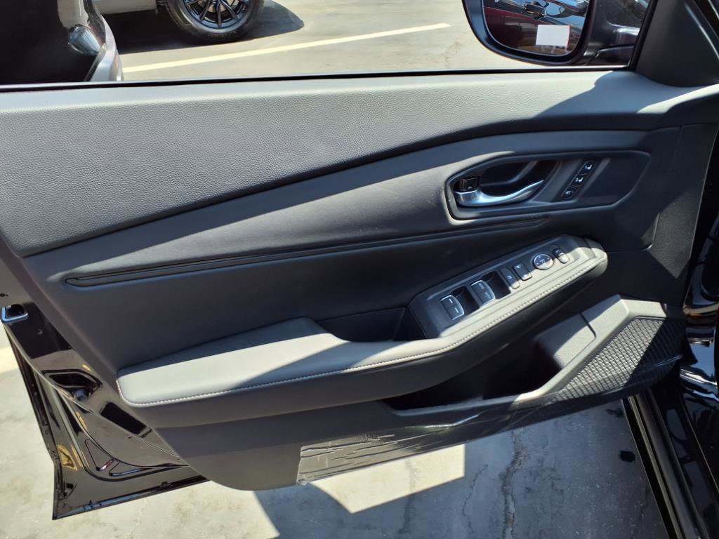 2025 Honda Accord Hybrid Sport-L photo 13