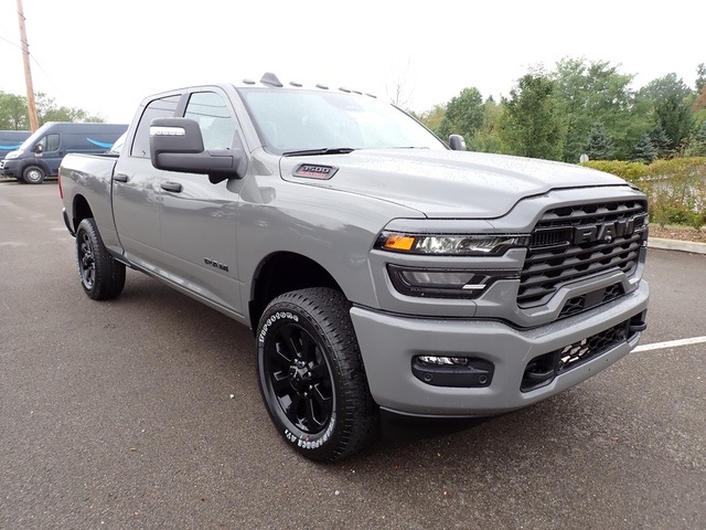 2026 Ram 3500 Big Horn photo 8