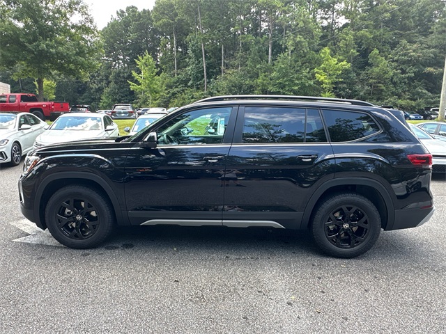 2025 Volkswagen Atlas SE Technology Peak Edition photo 4
