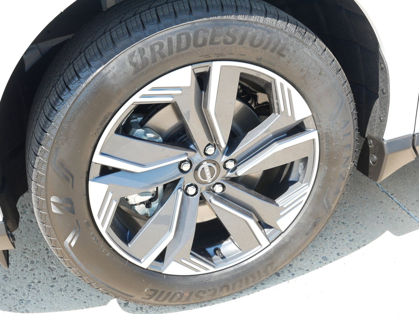 2025 Nissan Murano SL photo 8