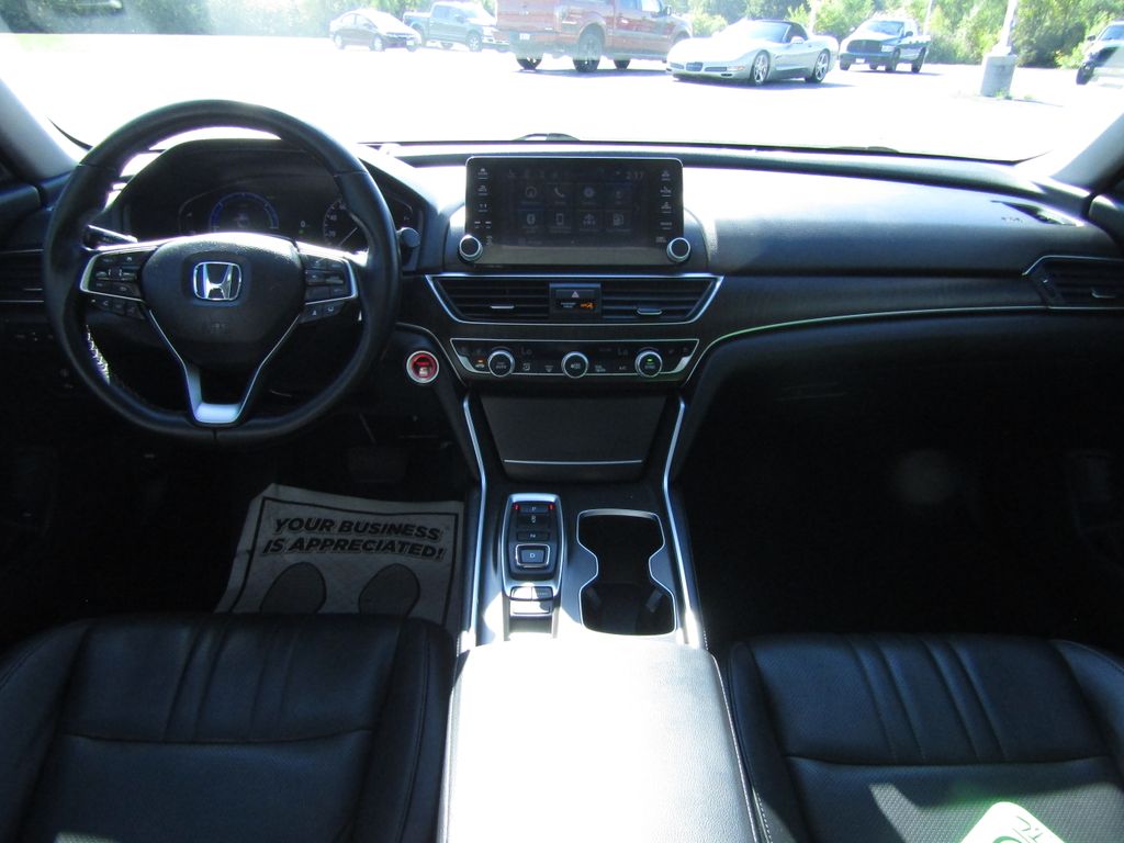 2022 Honda Accord Hybrid Touring photo 7
