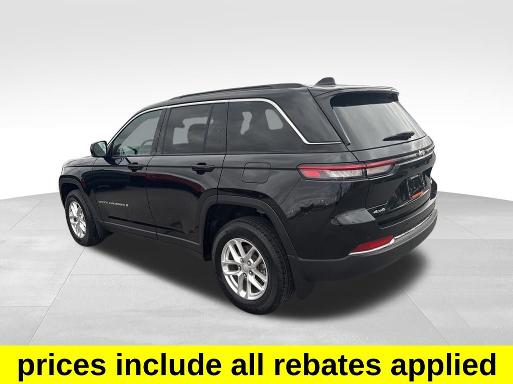 2025 Jeep Grand Cherokee Laredo X photo 3