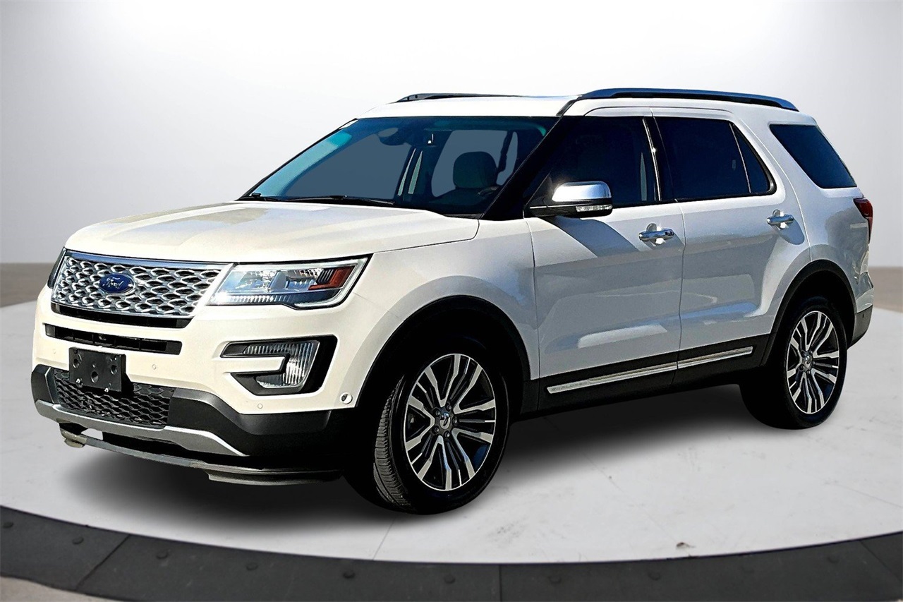 2017 Ford Explorer Platinum photo 4