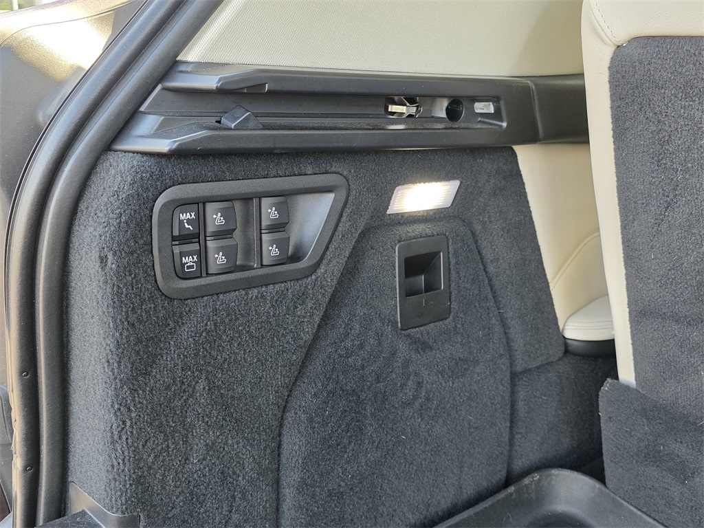 2021 Bmw X7 xDrive40i photo 35