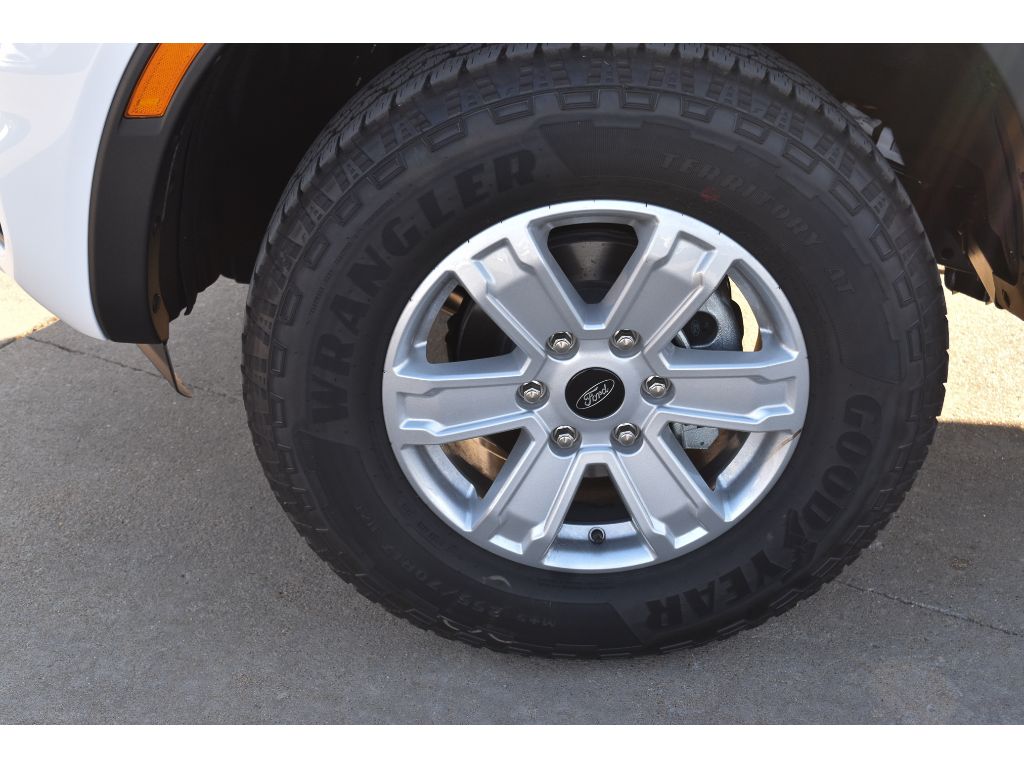 2025 Ford Ranger XL photo 2