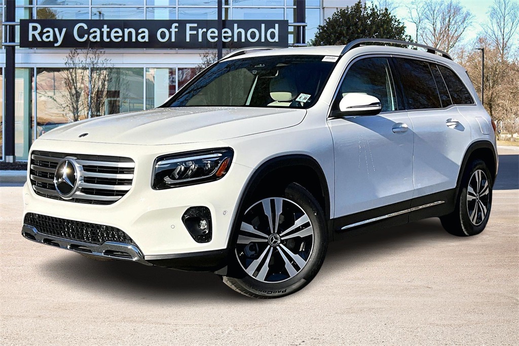 2025 Mercedes-Benz GLB Base's photo