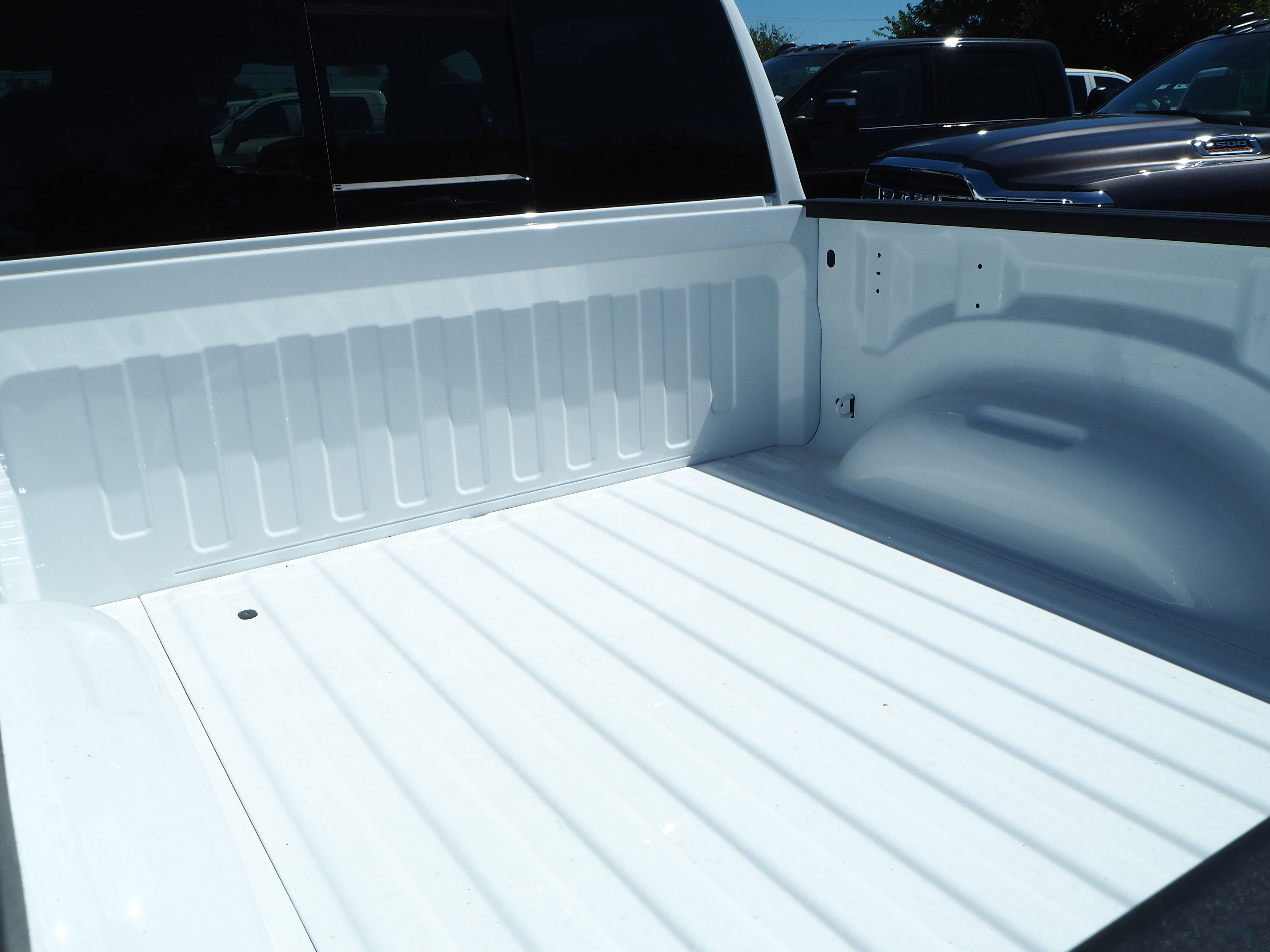 2025 Ram 1500 Laramie photo 4