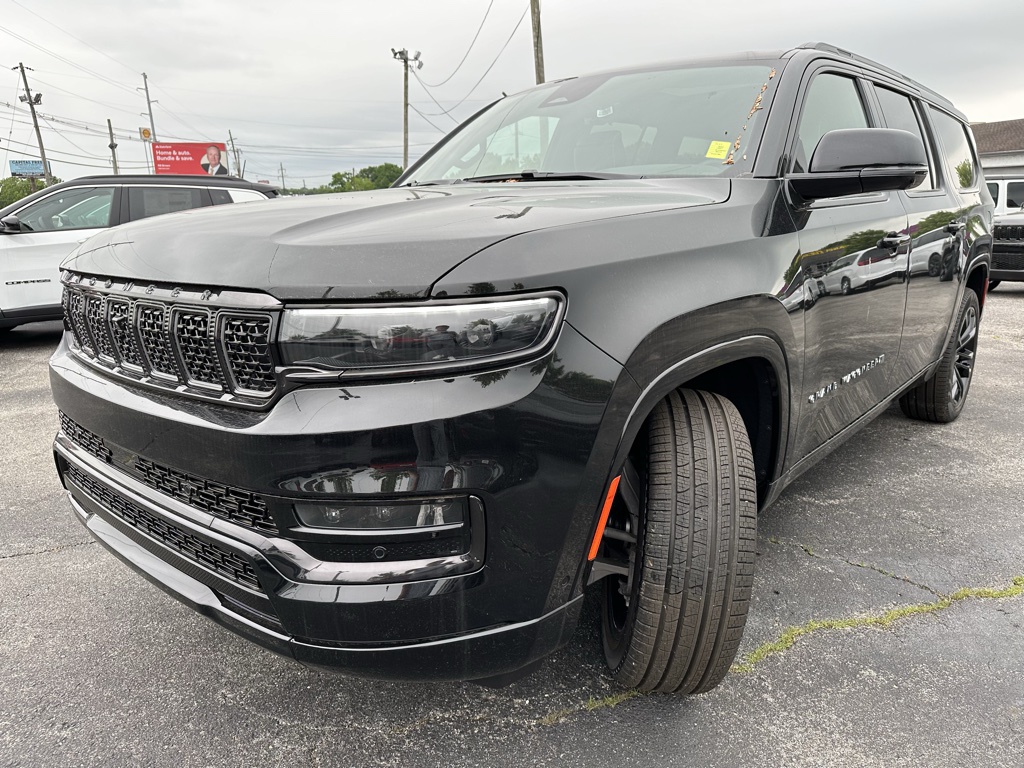 2024 Jeep Grand Wagoneer L II photo 4