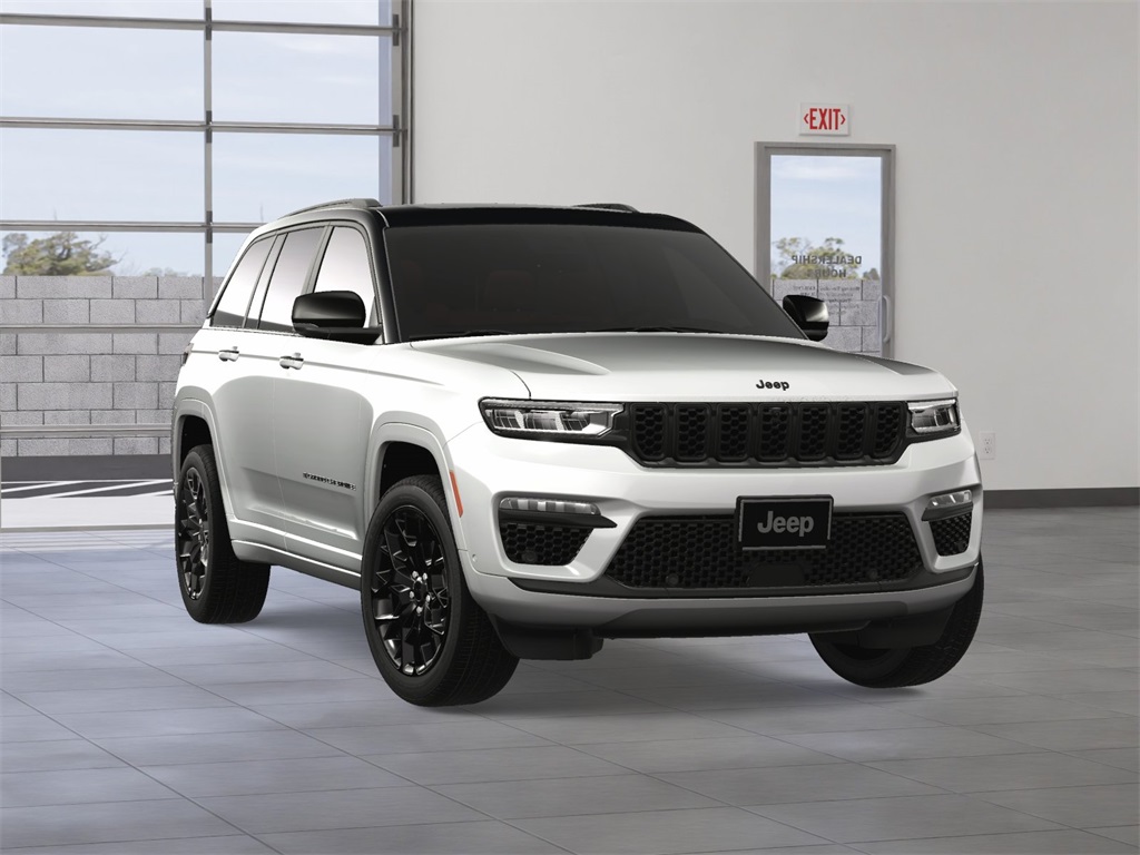 2025 Jeep Grand Cherokee Summit Reserve photo 3