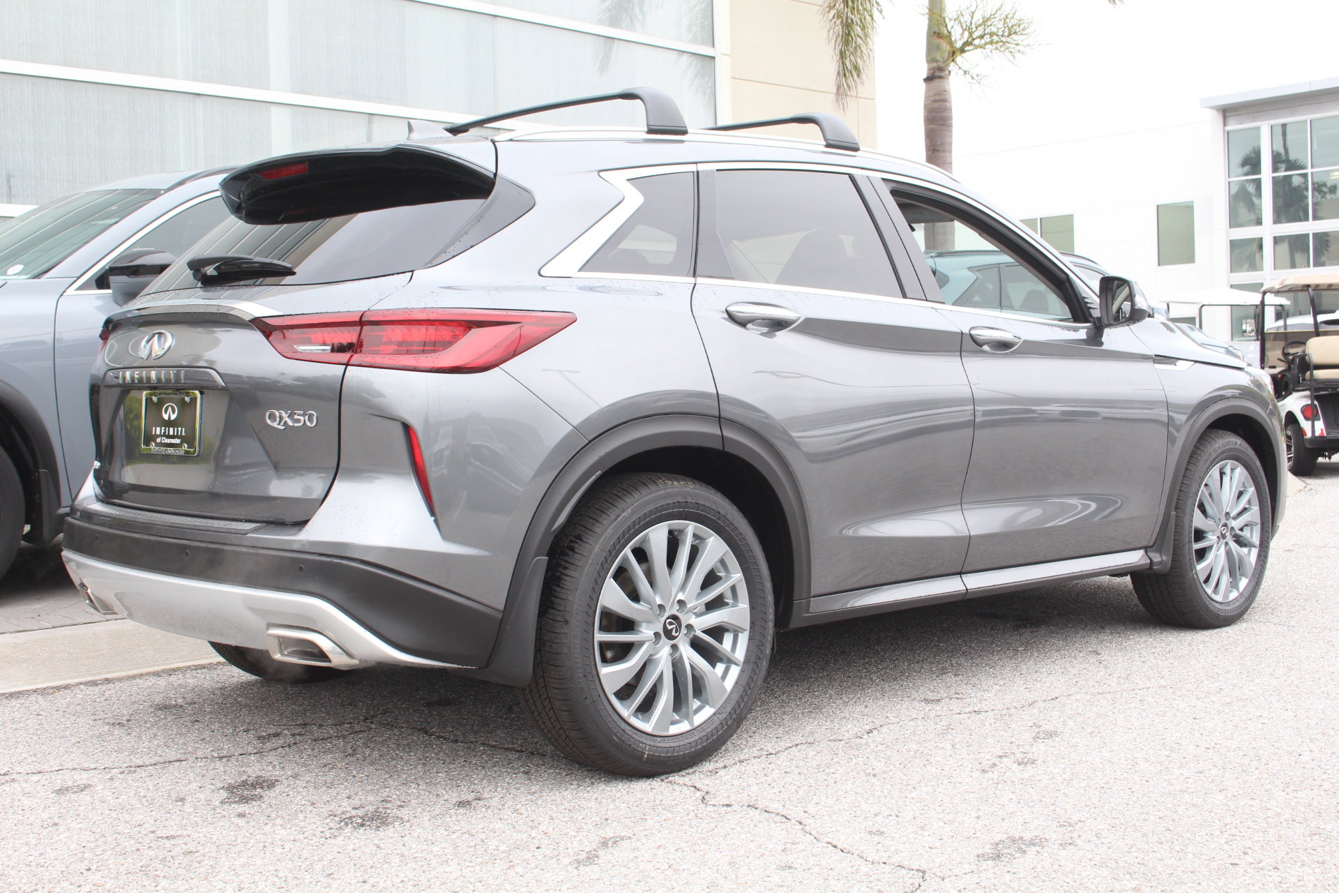2025 Infiniti QX50 Luxe photo 6