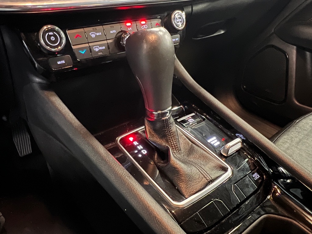 2023 Jeep Compass Red Edition photo 15