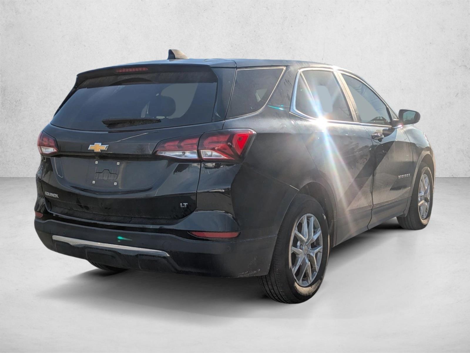 2023 Chevrolet Equinox LT photo 4
