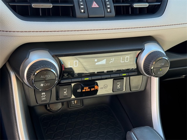 2024 Toyota RAV4 Hybrid XLE Premium photo 22