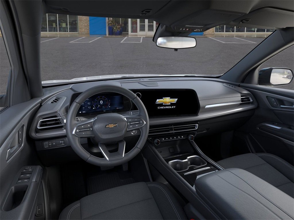 2025 Chevrolet Traverse photo 15