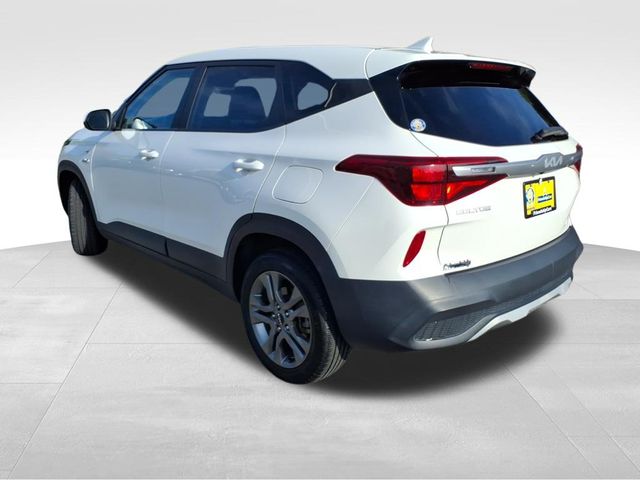 2022 Kia Seltos LX photo 4