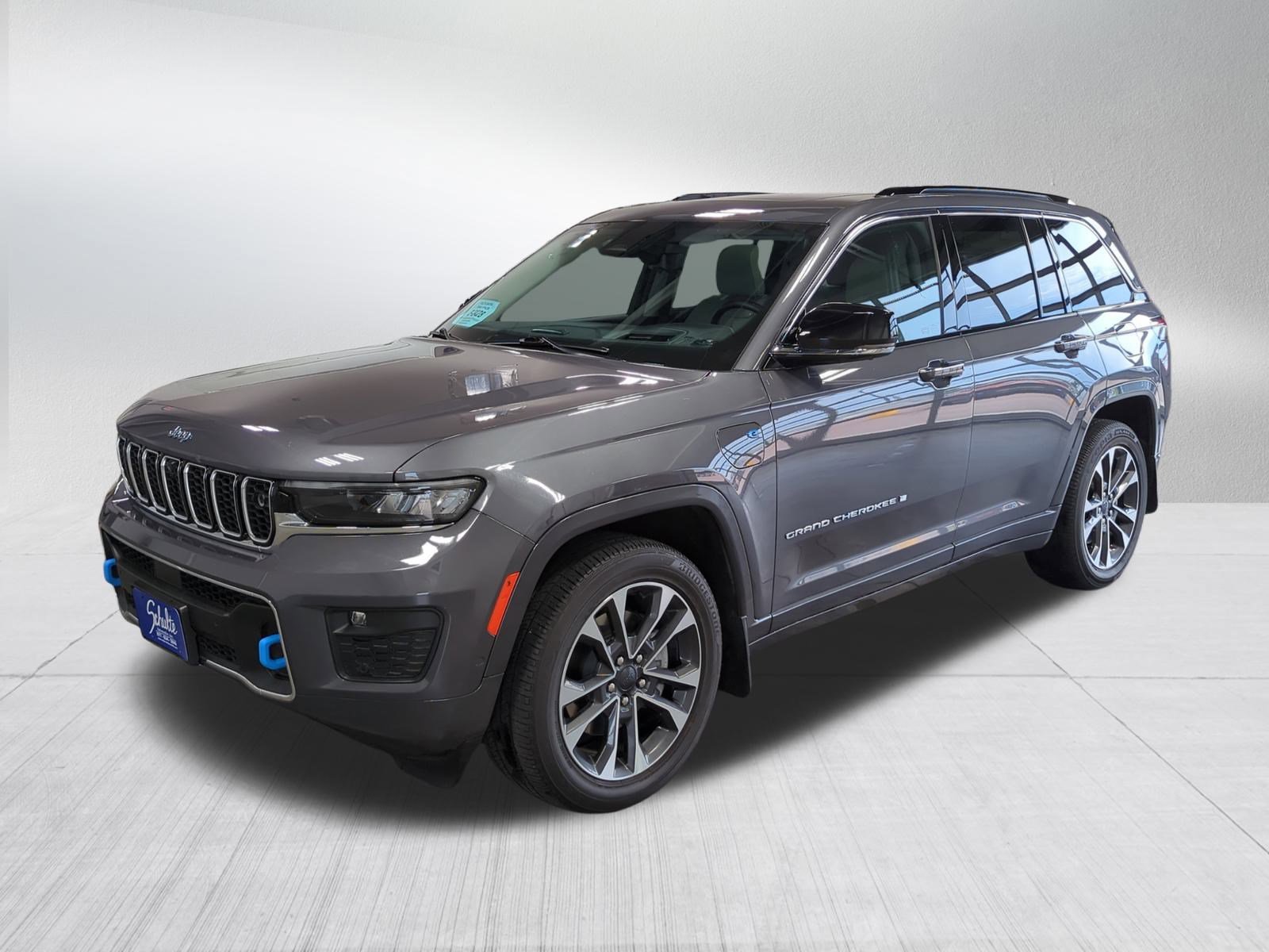 2022 Jeep Cherokee 4xe Overland photo 3