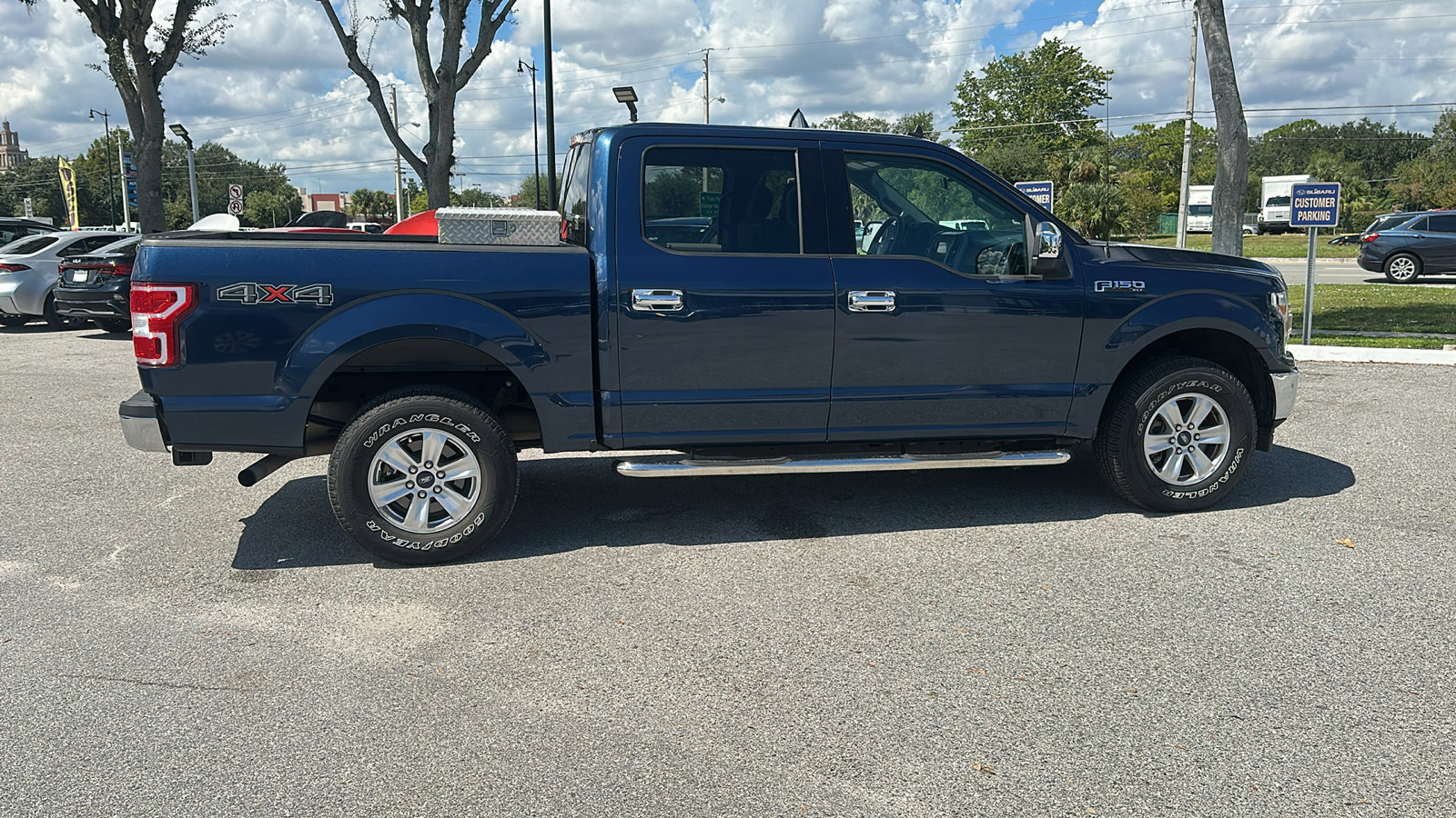 2020 Ford F-150 XLT photo 22