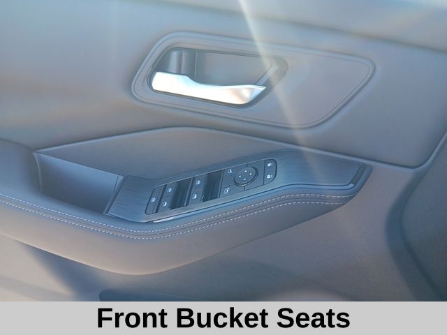 2026 Nissan Rogue SV photo 9