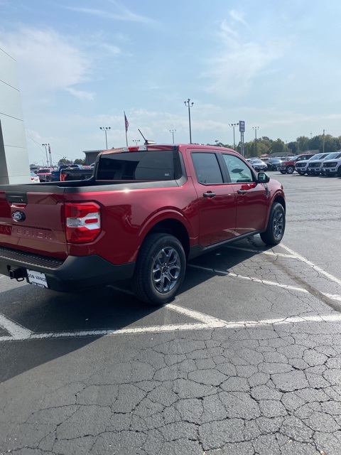 2025 Ford Maverick XLT photo 9