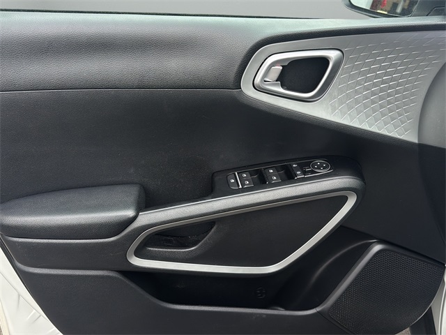 2020 Kia Soul LX photo 15