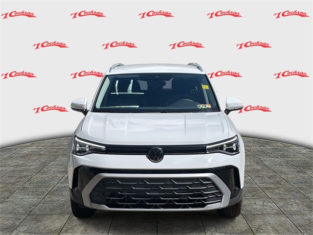2025 Volkswagen Taos SE photo 7