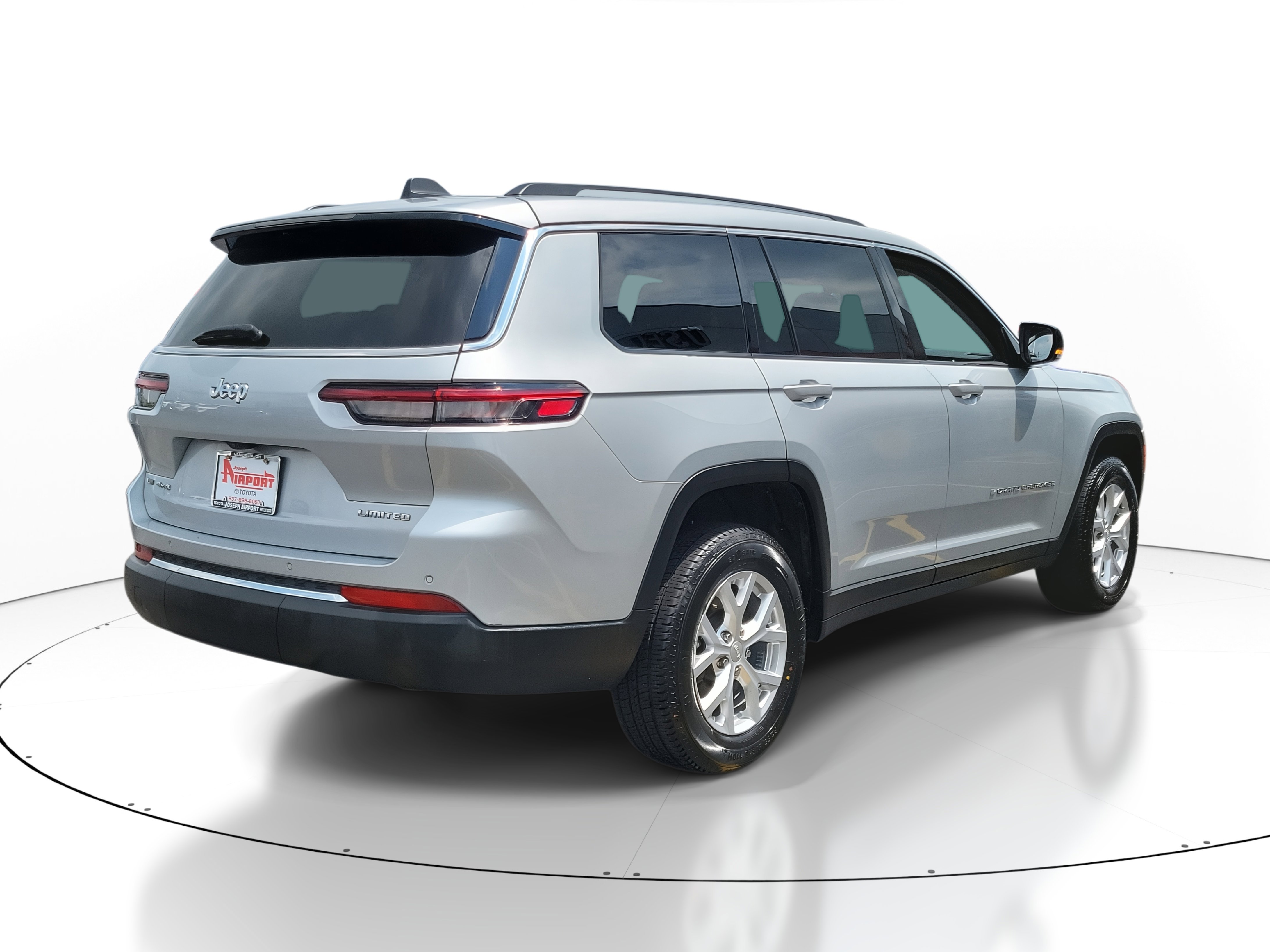 2023 Jeep Grand Cherokee Limited photo 4