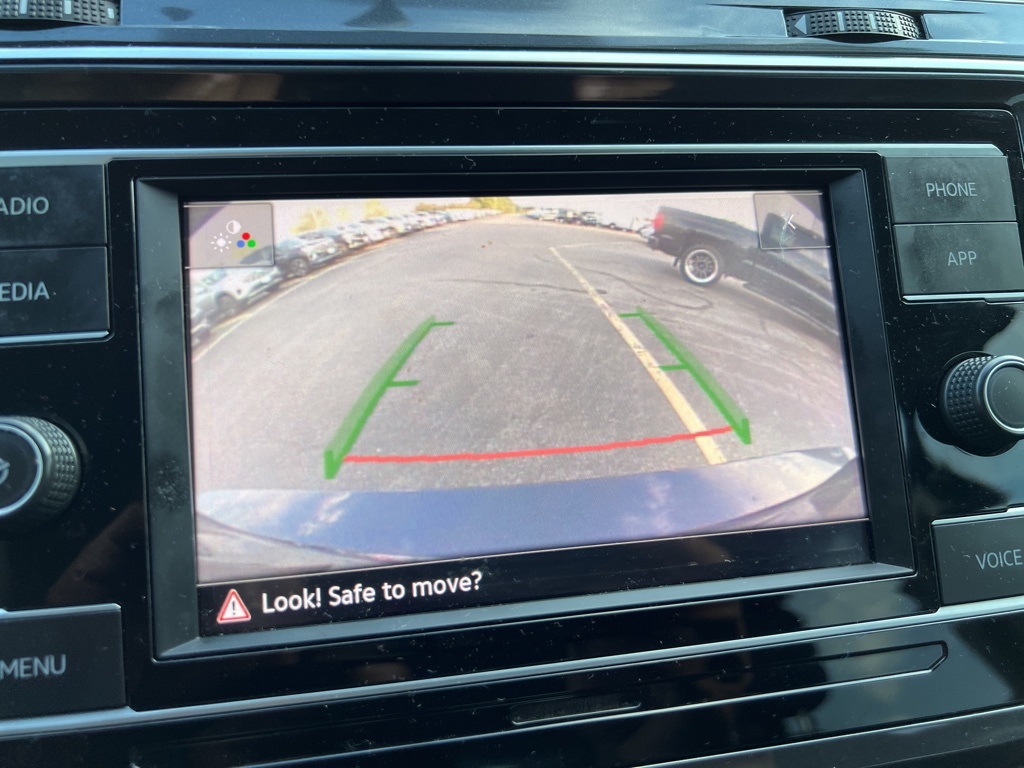 2021 Volkswagen Tiguan S photo 26