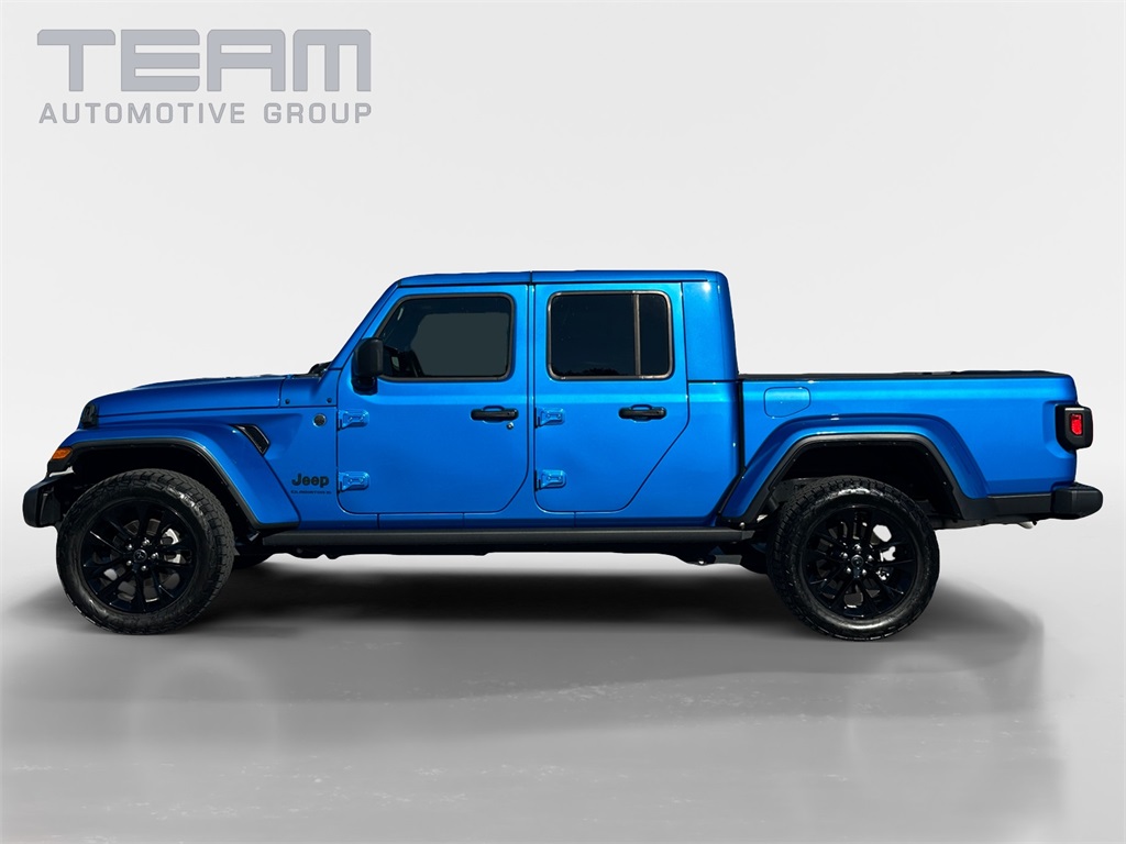 2024 Jeep Gladiator Sport photo 2