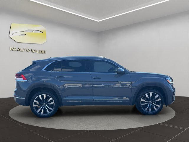 2022 Volkswagen Atlas Cross Sport V6 SEL Premium R-Line photo 8