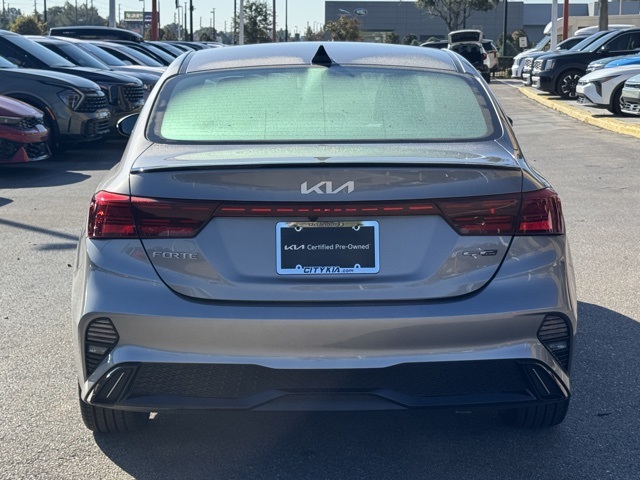 2024 Kia Forte GT-Line photo 3