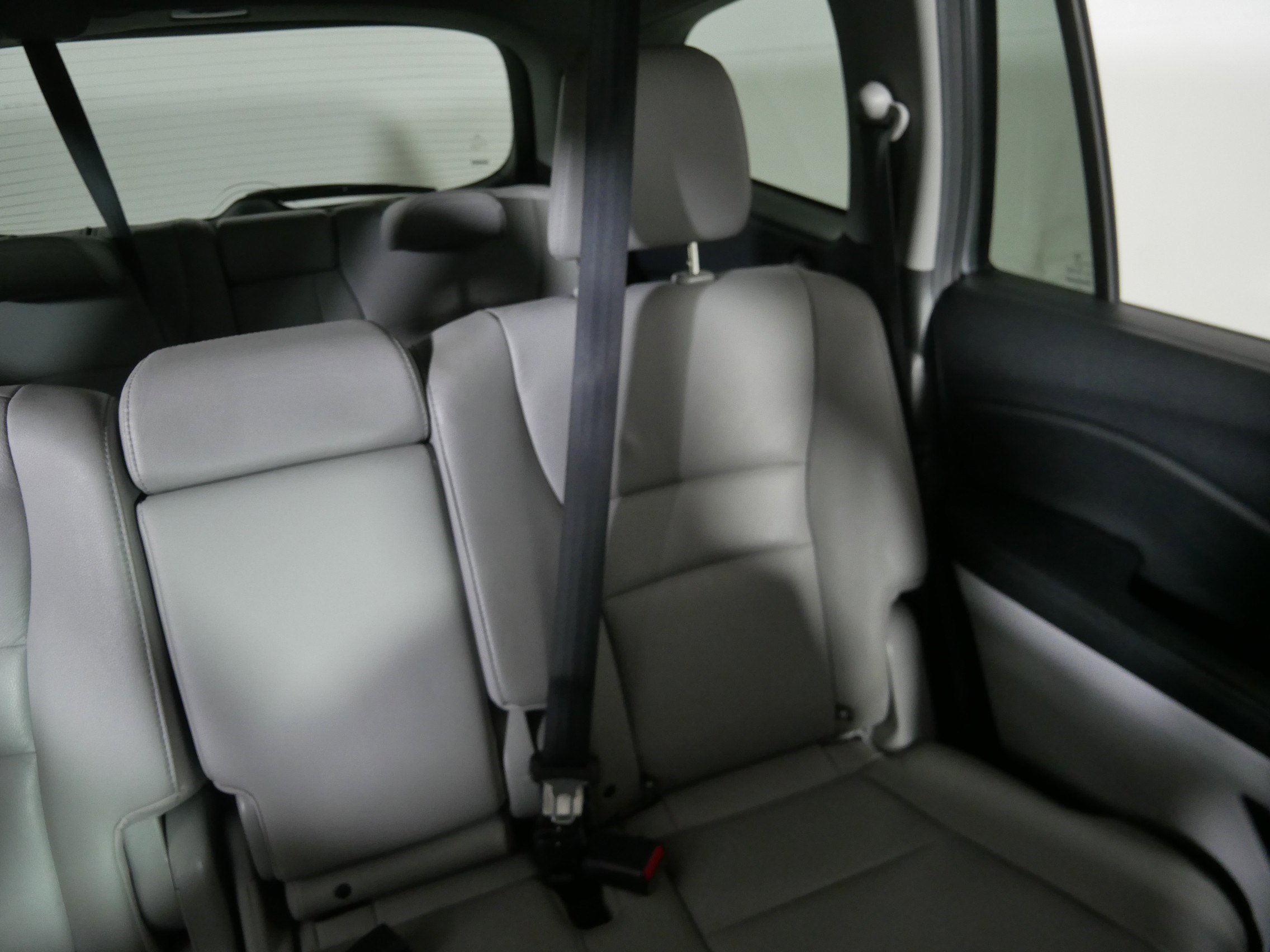 2017 Honda Pilot EX-L photo 14
