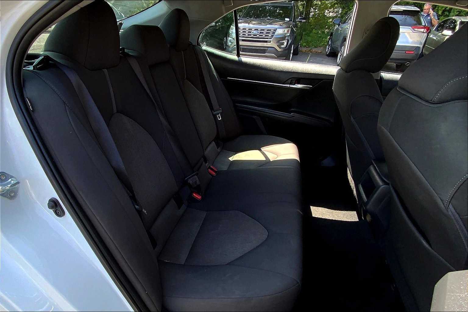 2023 Toyota Camry LE photo 33