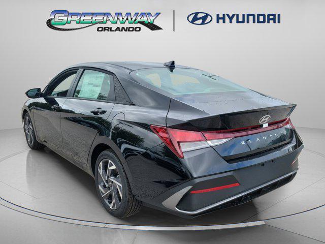 2025 Hyundai Elantra SEL Sport photo 3