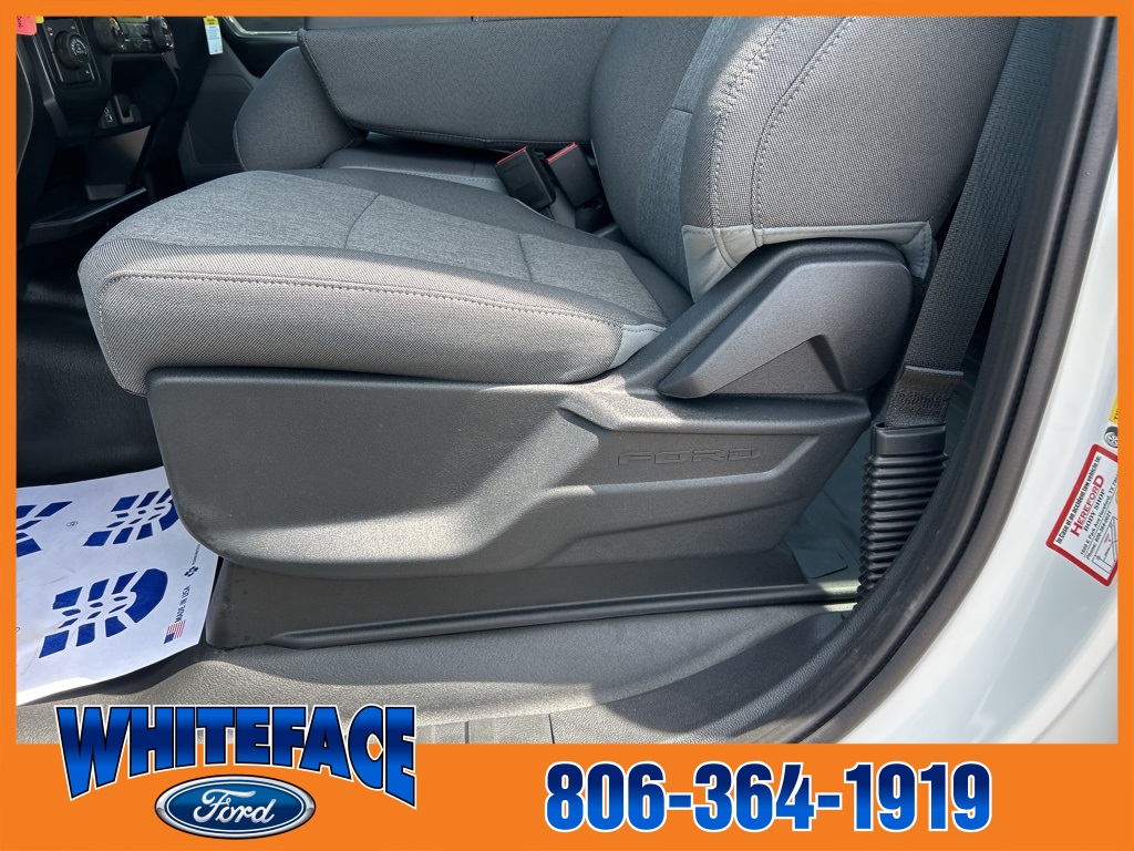 2025 Ford F-150 XL photo 13