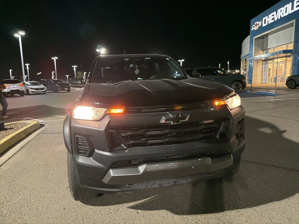 2023 Chevrolet Colorado Trail Boss photo 3