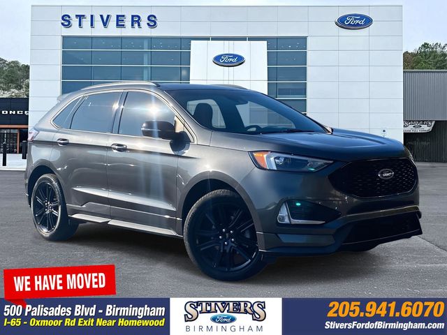 2020 Ford Edge ST Line's photo