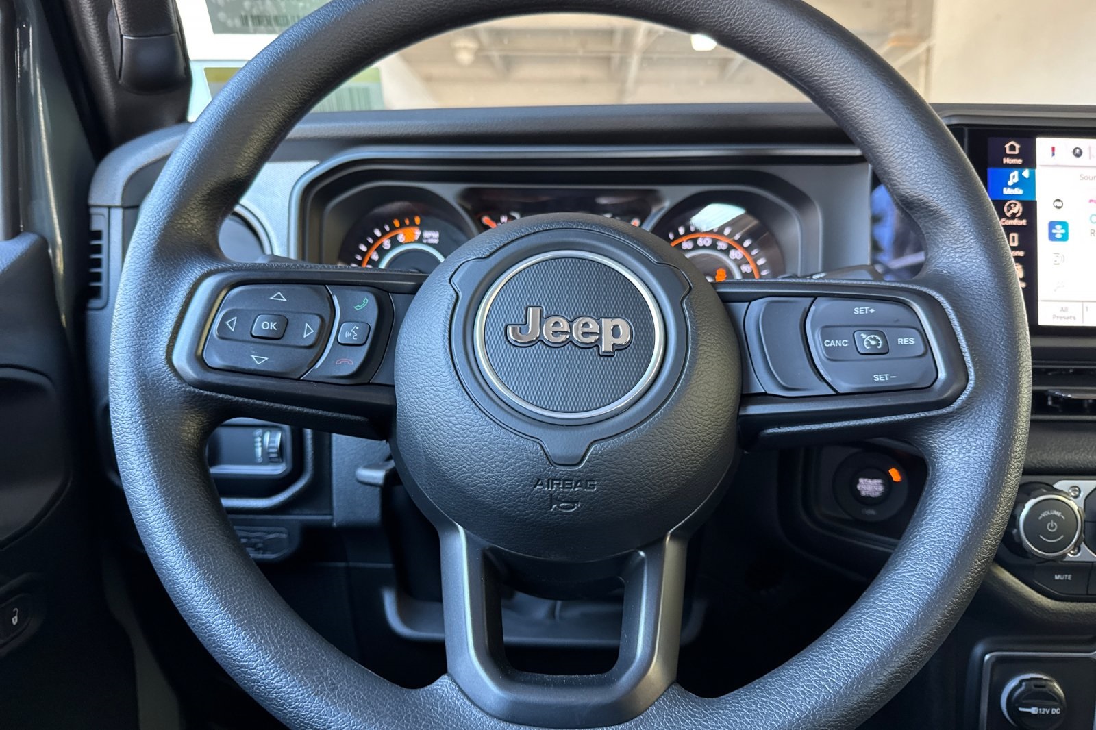 2025 Jeep Wrangler Sport photo 21