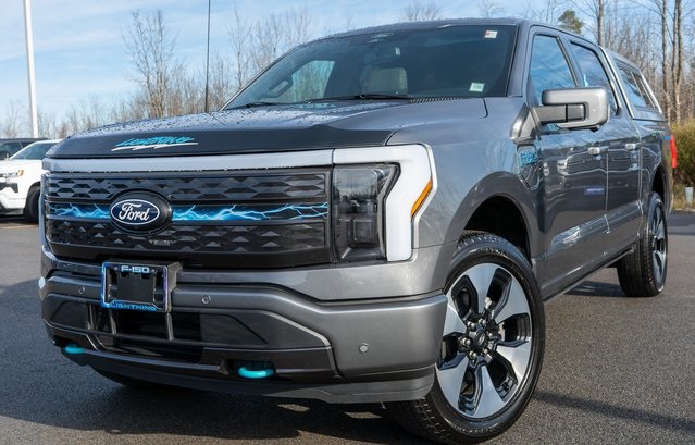 2024 Ford F-150 Lightning Platinum's photo