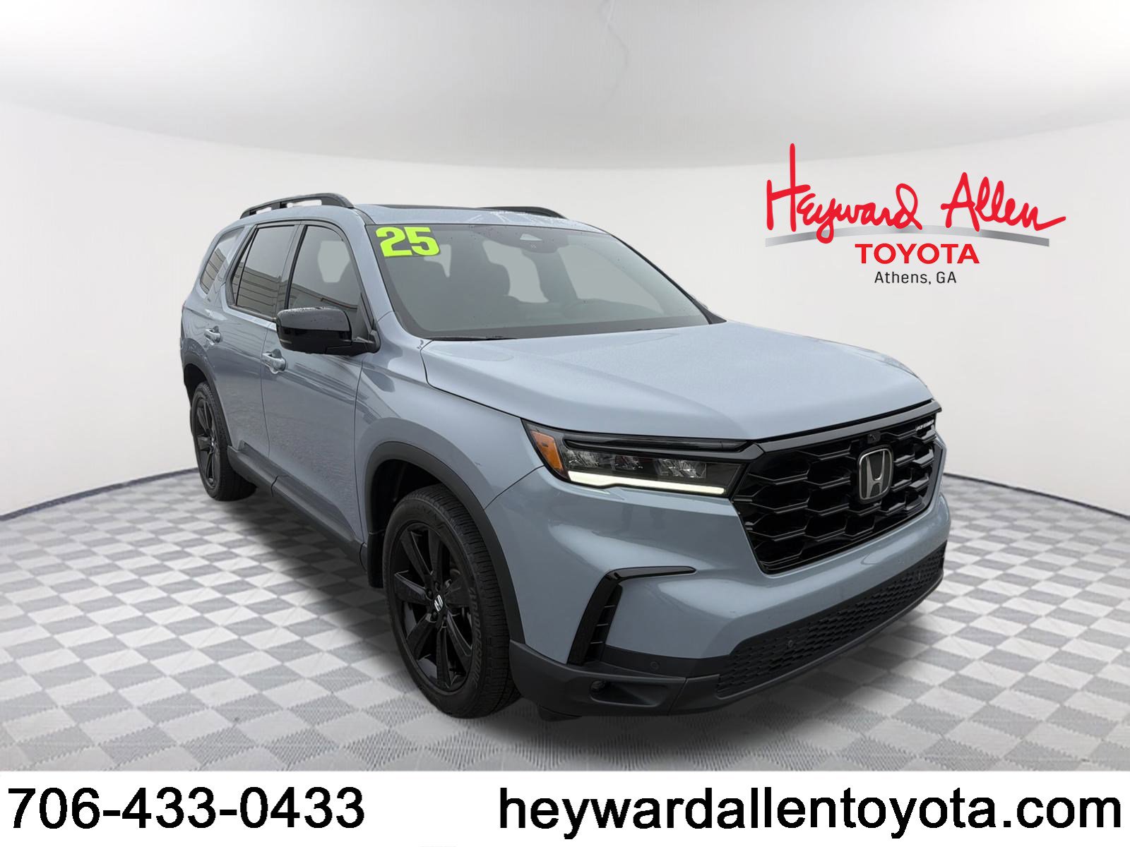 2025 Honda Pilot Black Edition's photo