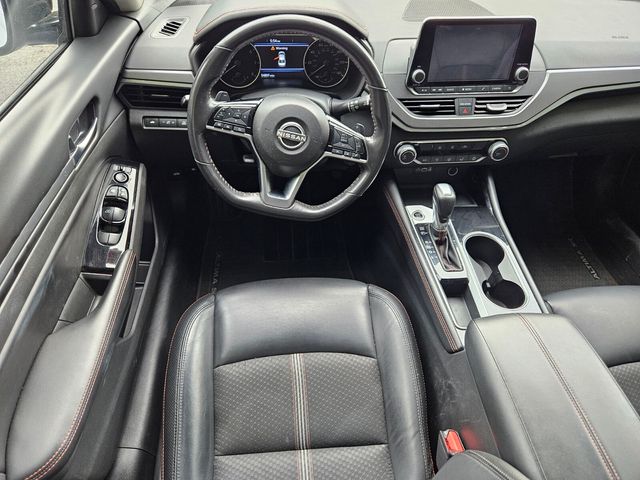 2024 Nissan Altima 2.5 SR photo 8