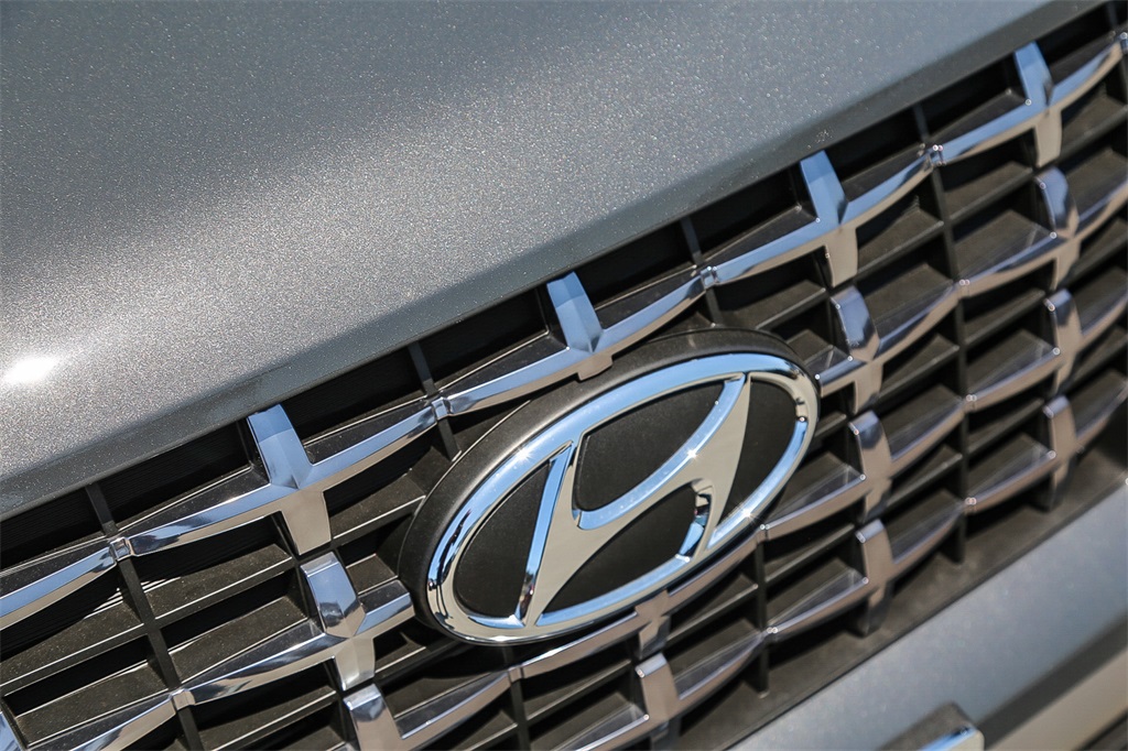2025 Hyundai Venue SEL photo 10